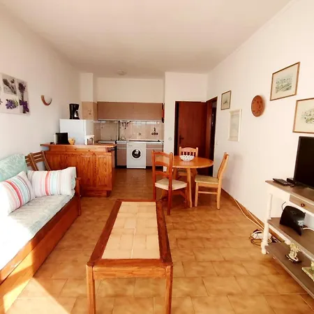 3 Castelos Sea View Balcony Flat